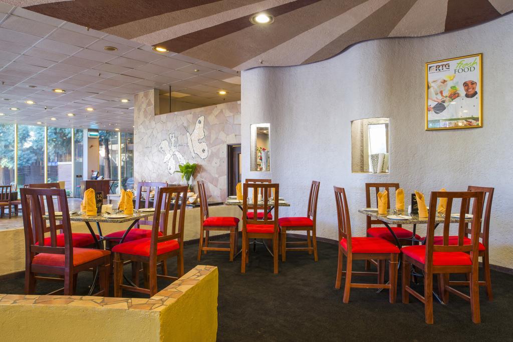 Rainbow Towers Hotel & Conference Centre Harare Exteriér fotografie